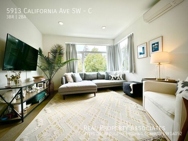 Building Photo - 5913 California Ave SW