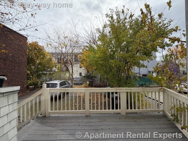 Building Photo - 48 Porter St