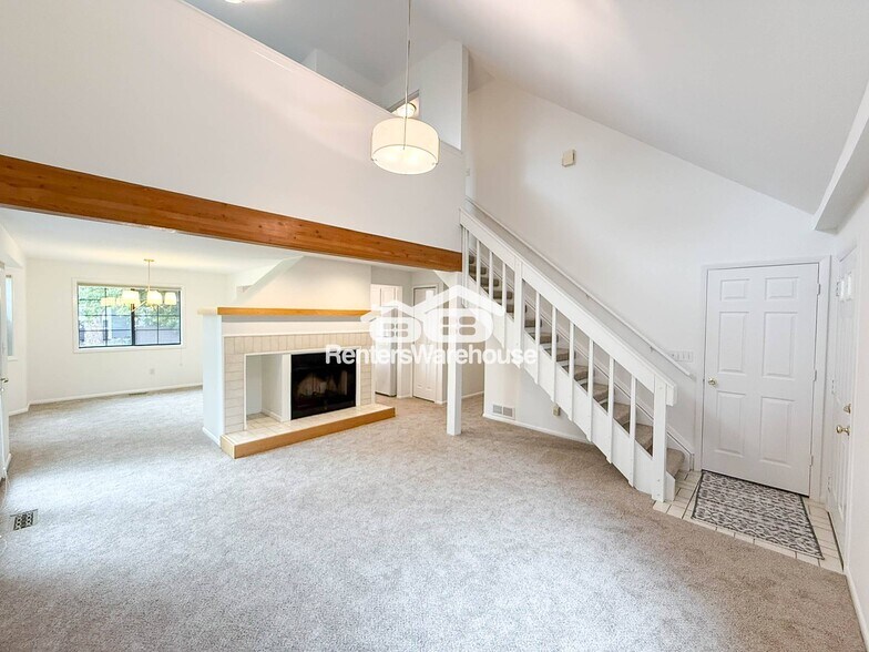 Building Photo - 4877 Darwin Ct