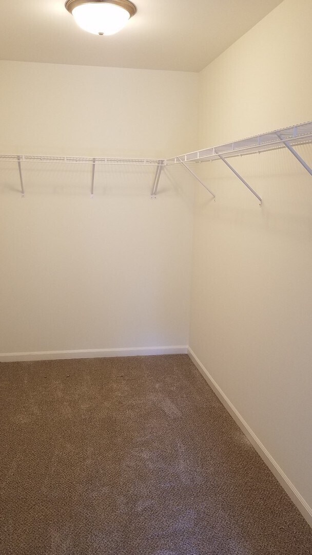 Building Photo - 2Br/2Ba Rental Home - Second Floor Emery Oak