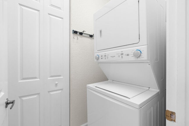 Building Photo - 8098 NW 128th Ln