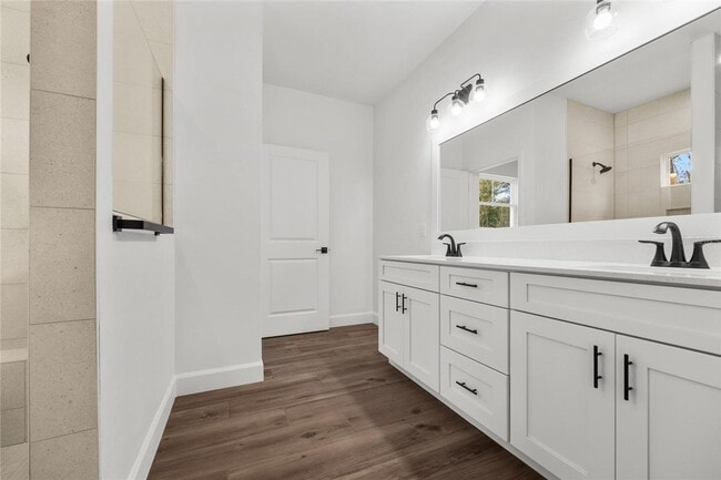 Building Photo - New Construction 3/2 in Bronson
