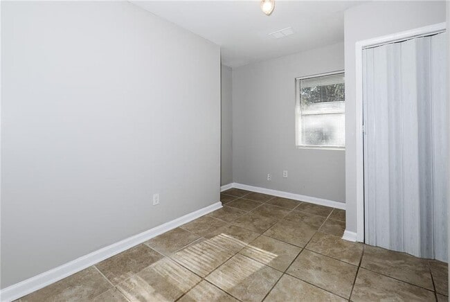 Building Photo - 2853 Belvedere Ln