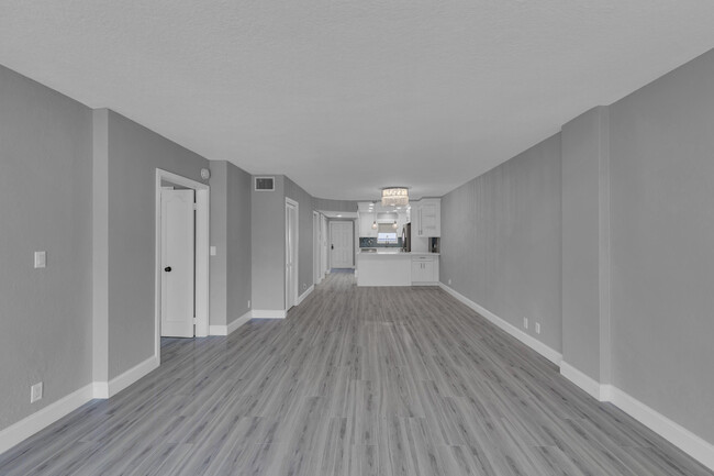 Building Photo - 1001 E Camino Real