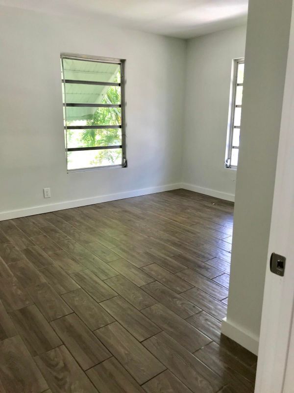 Building Photo - 824 Winters St