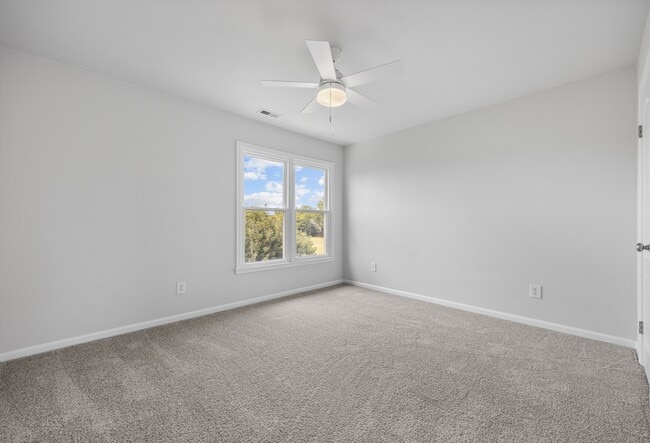 Building Photo - 4637 Chippendale Ct