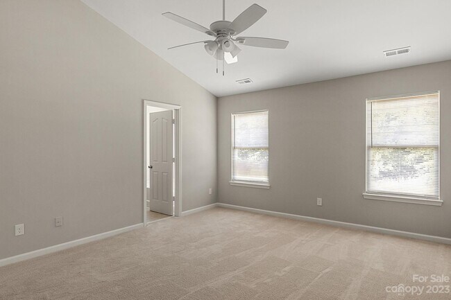 Building Photo - 3808 Herkimer Dr