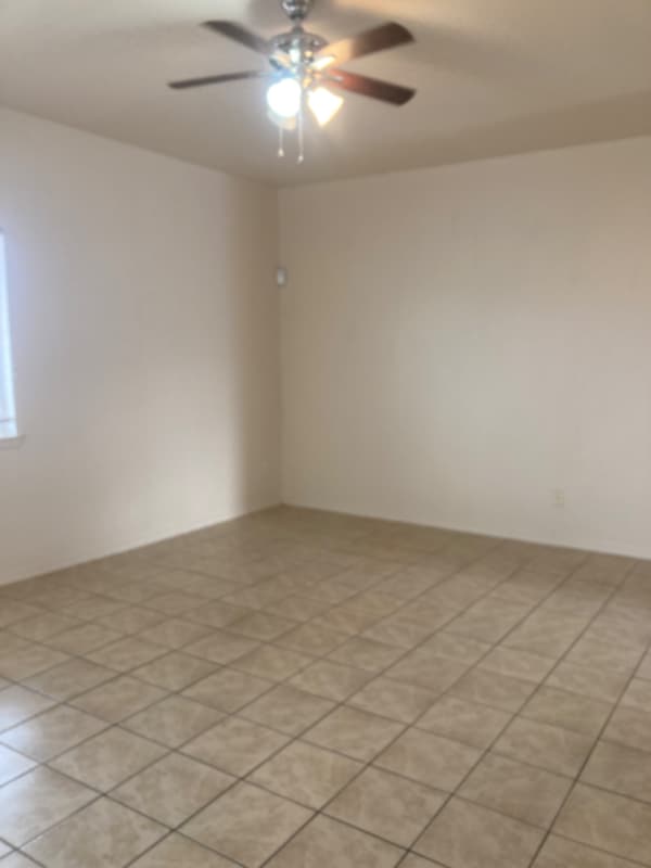 Building Photo - 5909 Cielo De Oro Pl