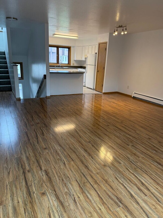 Building Photo - West Anchorage| END UNIT | 3BR 2.5BA | Gar...