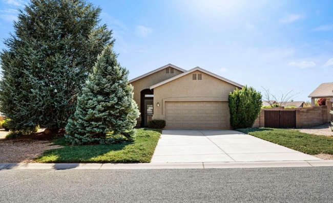 Primary Photo - 6971 E Yellowglen Dr