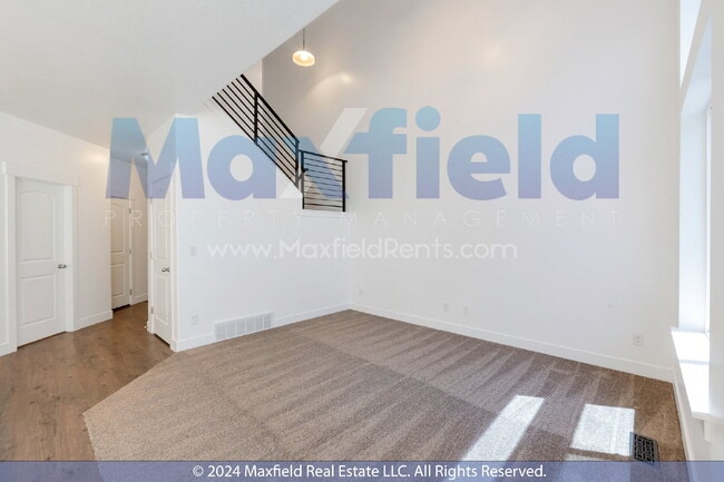 Building Photo - Small Pet Friendly - Lehi Townhome 3 BD 3 BA 2 GA