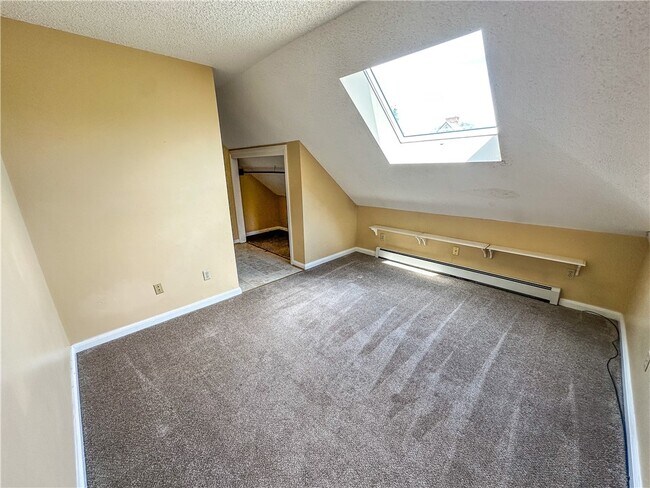 Building Photo - 113 Comfort St