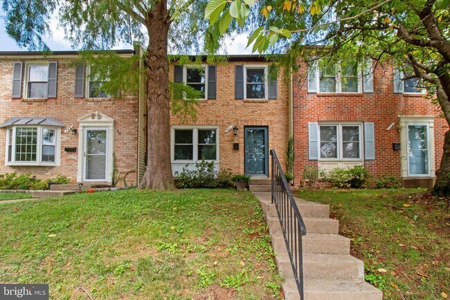 Primary Photo - 141 W Annandale Rd