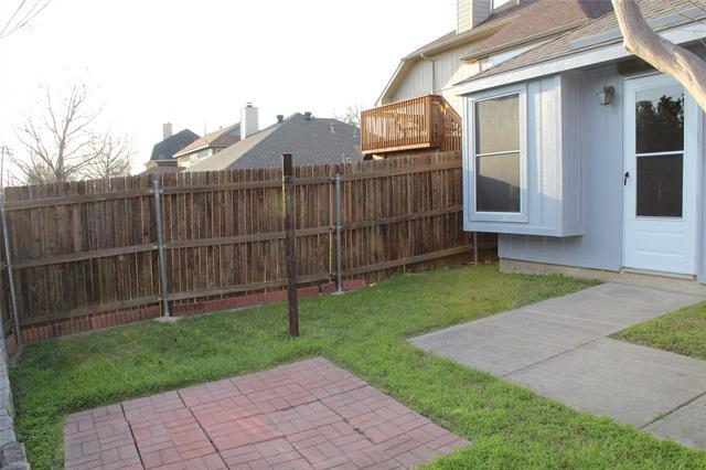 Building Photo - 1108 Holly Dr