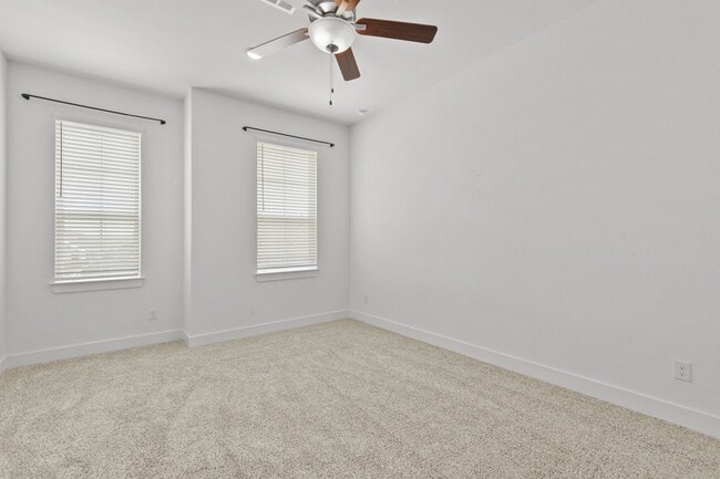 Building Photo - 21118 Garden Palm Dr