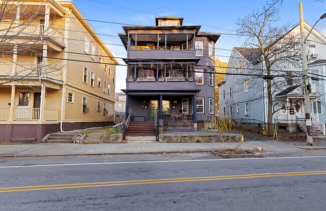 Building Photo - 124-126 Messer Street