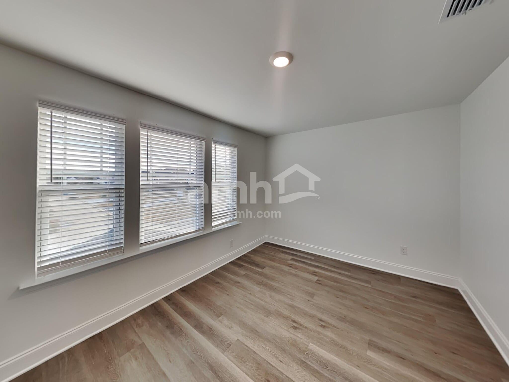 Building Photo - 115 Broadmoor Dr