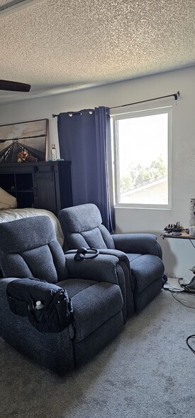 Building Photo - 832 Adelita St