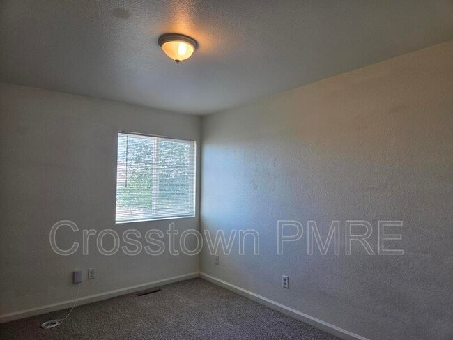 Building Photo - 2322 Quay St