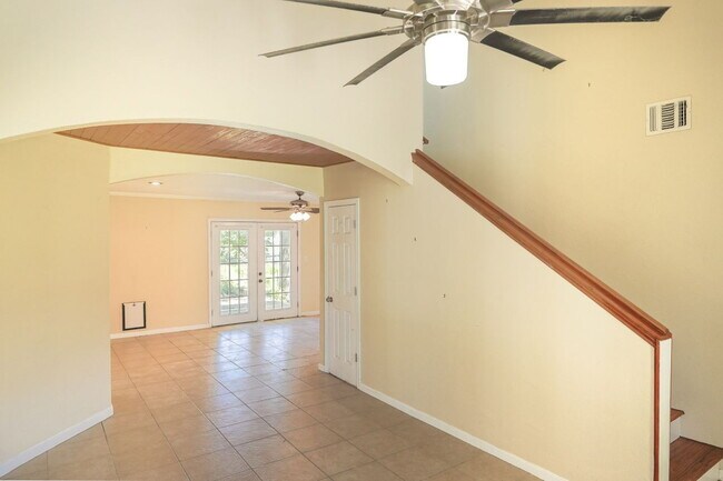 Building Photo - 24306 Romin Dr