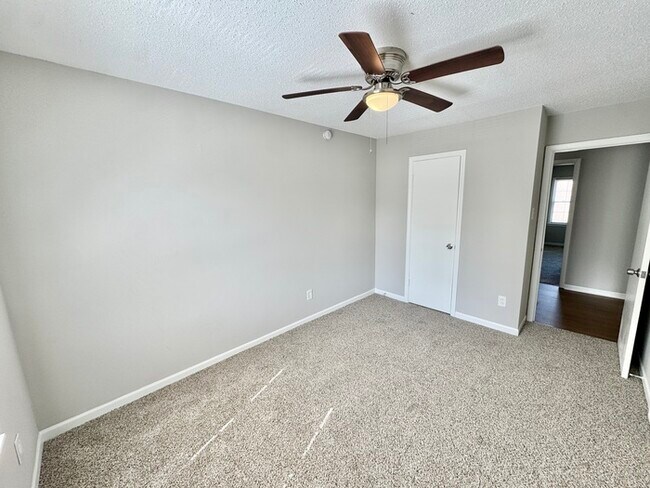 Building Photo - 5426 Gatehoyse Drive