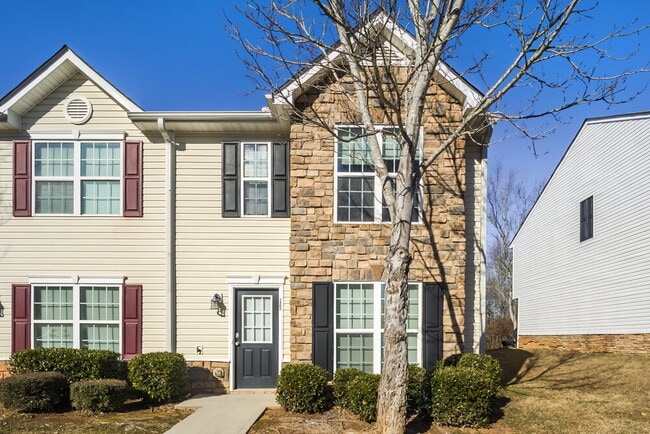 Building Photo - 1902 Grove Way