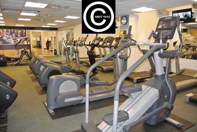 Building Photo - 77 Pond Ave