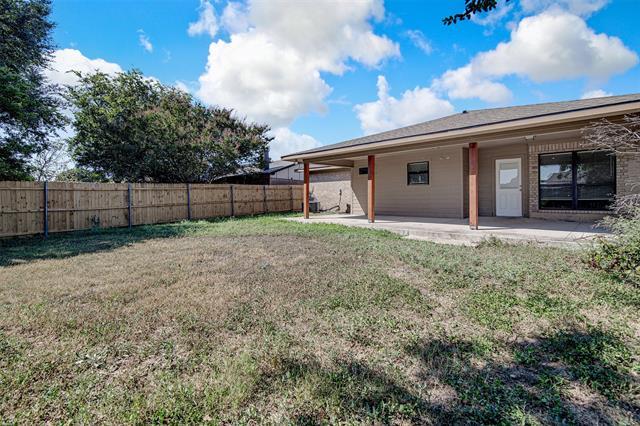 Building Photo - 3405 Spring Meadows Dr