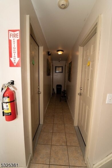 Building Photo - 331 Straight St