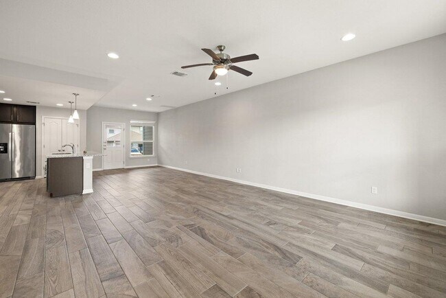 Building Photo - 718 Tinton Falls Ln