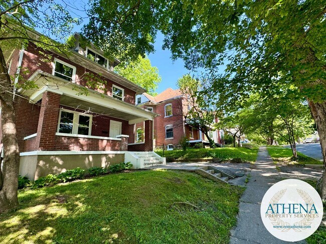 Building Photo - 413 N Frederick St