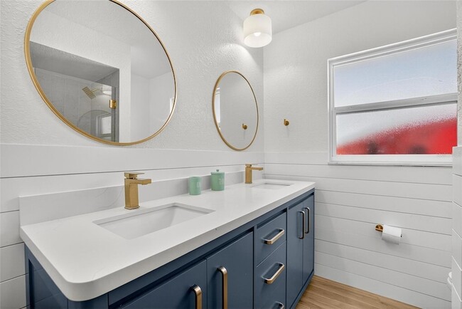 Building Photo - 6337 Cocoa Ln