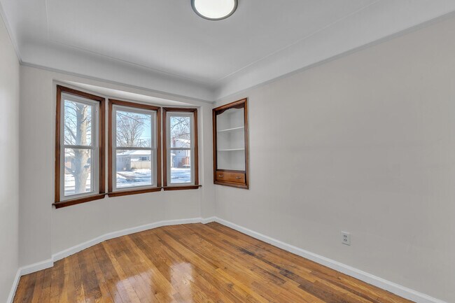 Building Photo - 11319 Tecumseh Ave