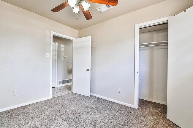 Building Photo - Come check out this great 3 bedroom 2 bathroom house located near Texas Tech!  Half Off First Mon...