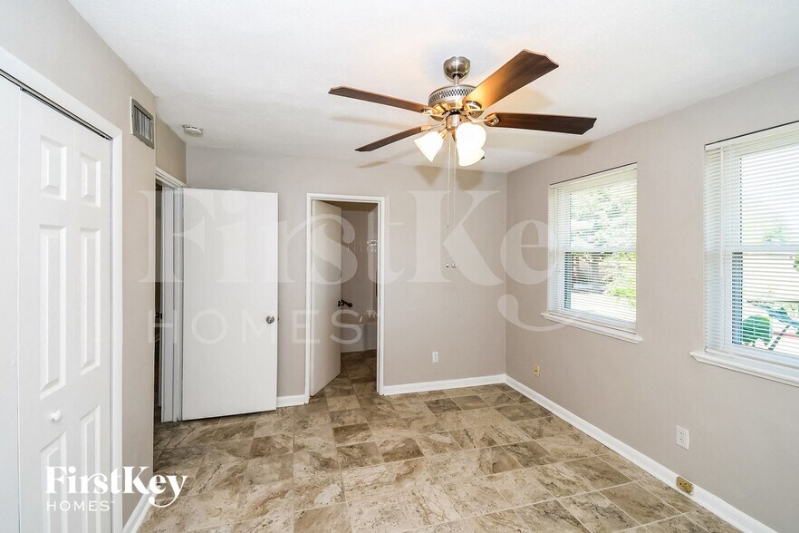 Building Photo - 7127 Altama Rd