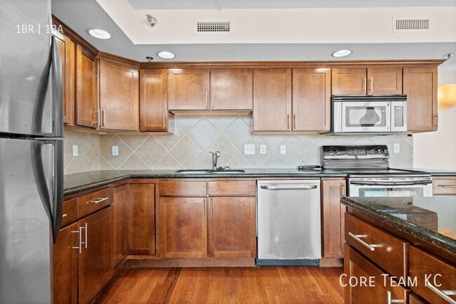 Building Photo - 600 Admiral Blvd