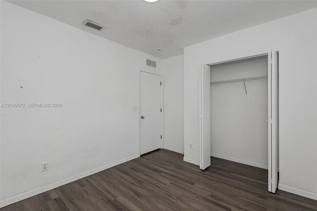 Building Photo - 2123 SW 87th Terrace