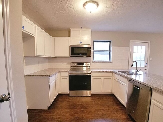 Building Photo - 3523 Mayfield Oaks Ln