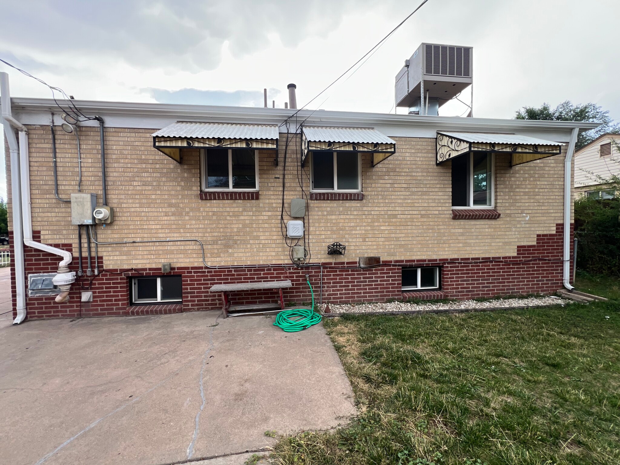 Building Photo - 1328 S Beach Ct