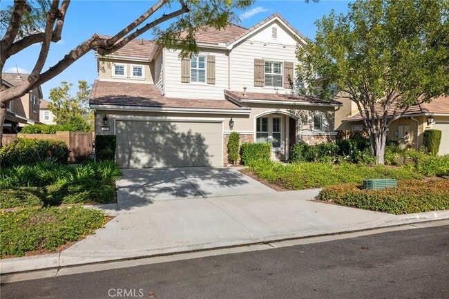 Building Photo - 123 Sparrow