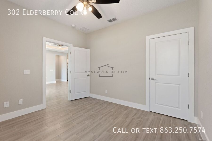 Building Photo - 302 Elderberry Ct