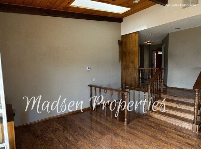 Building Photo - 6367 Woodman Dr