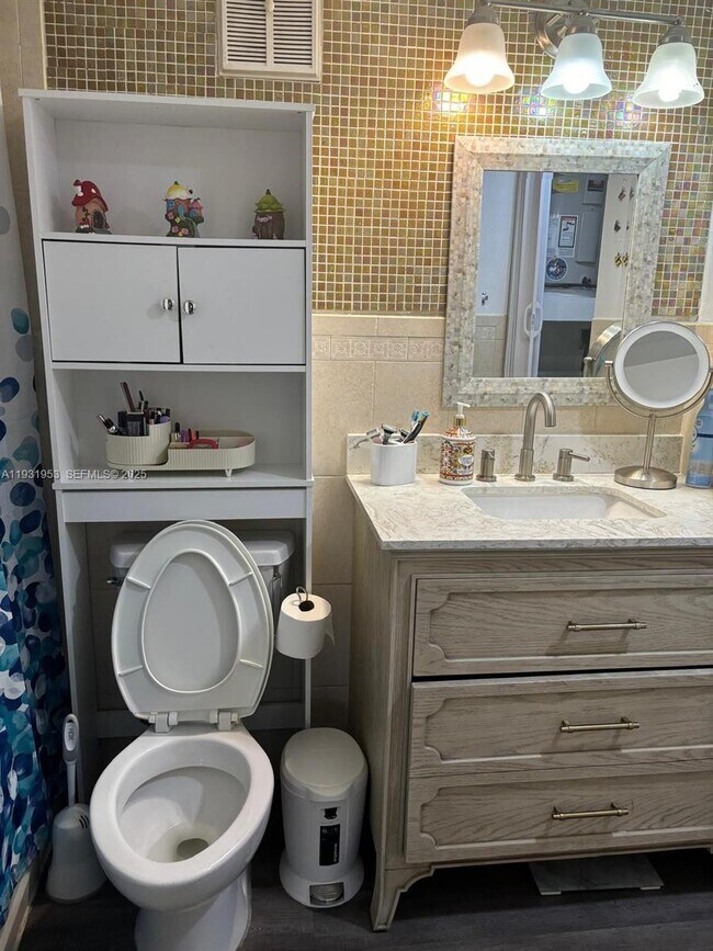 Building Photo - 6740 NW 175th Ln