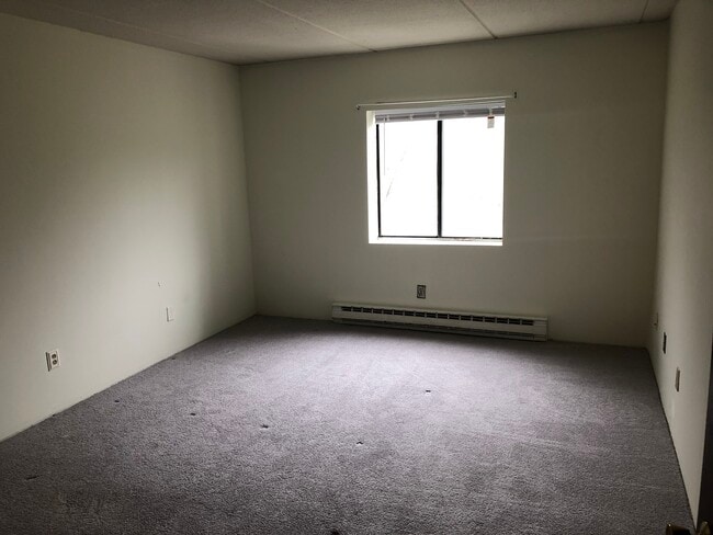 Building Photo - 46 Cochituate Rd