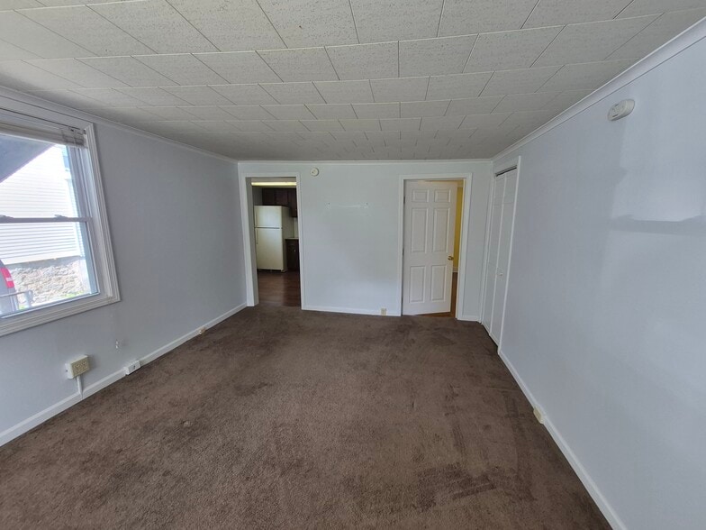 Building Photo - 1051 Taylor Ave