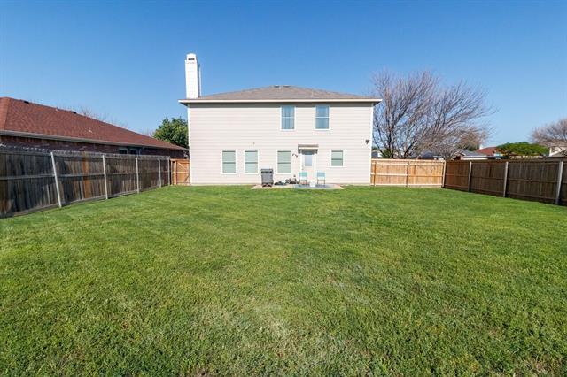 Building Photo - 2700 Peach Dr