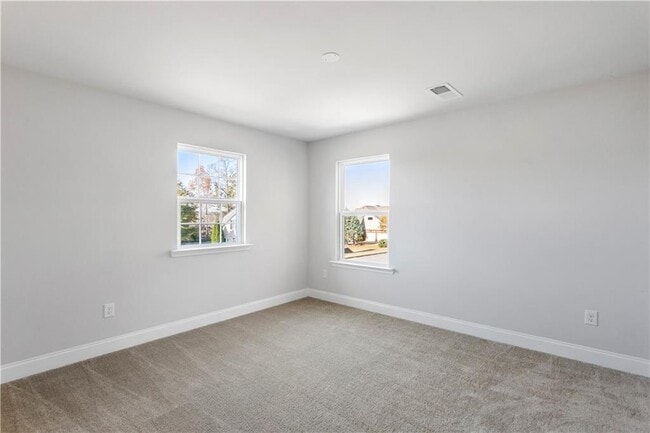 Building Photo - 425 Greyfield Dr