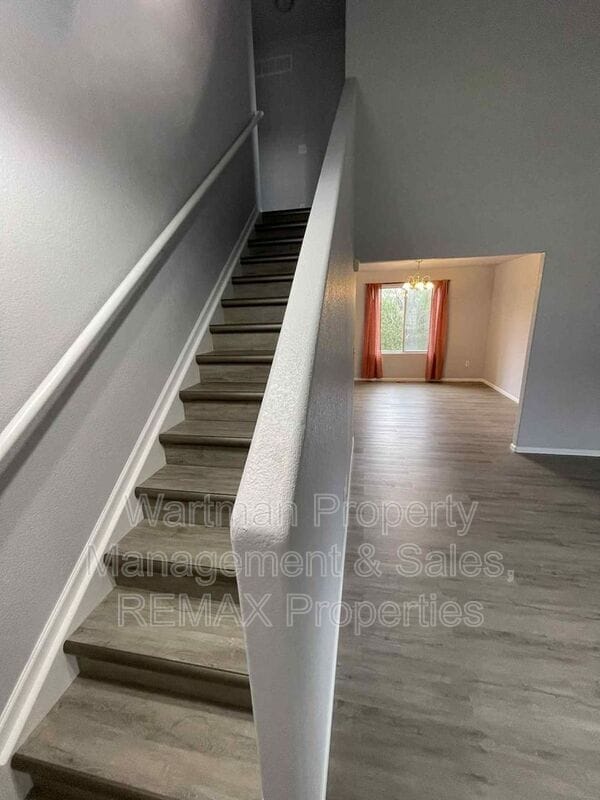 Building Photo - 213 Audubon Dr