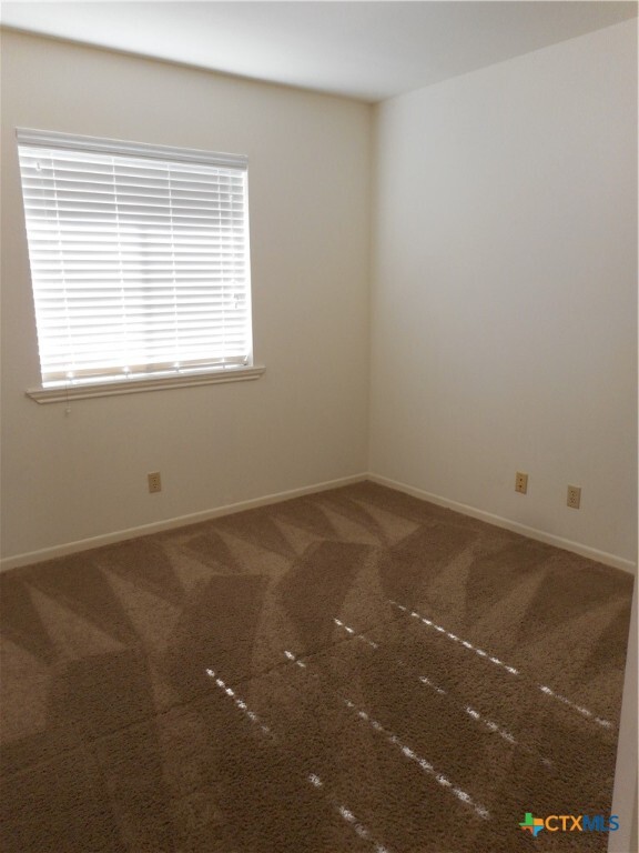 Building Photo - 214 Gemini Ct