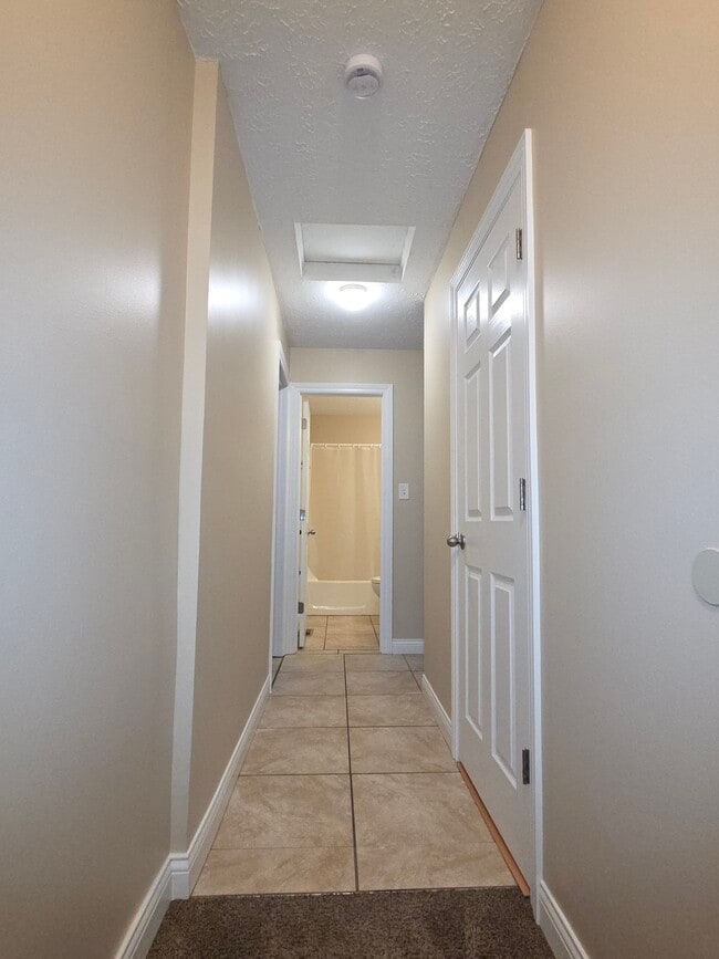 Building Photo - 38280 North Ln